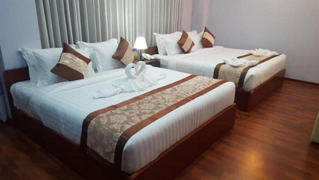 Landmark Hotel Yangon Exterior photo