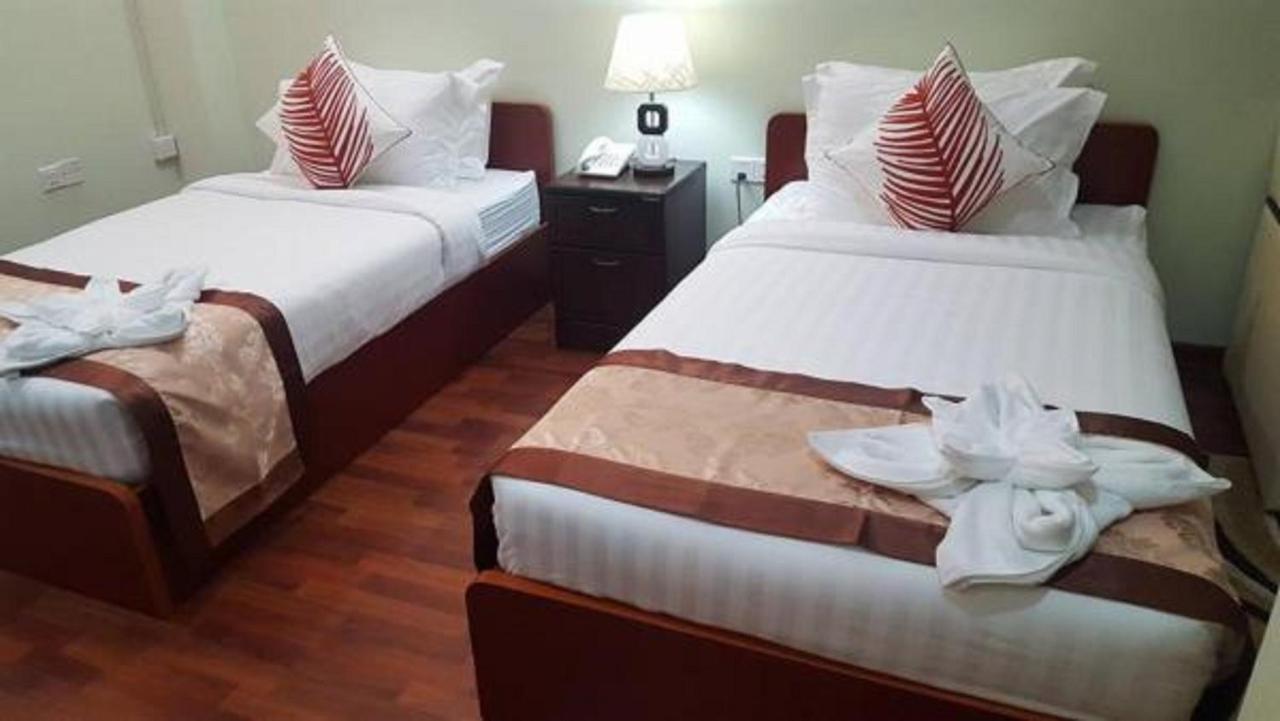 Landmark Hotel Yangon Exterior photo