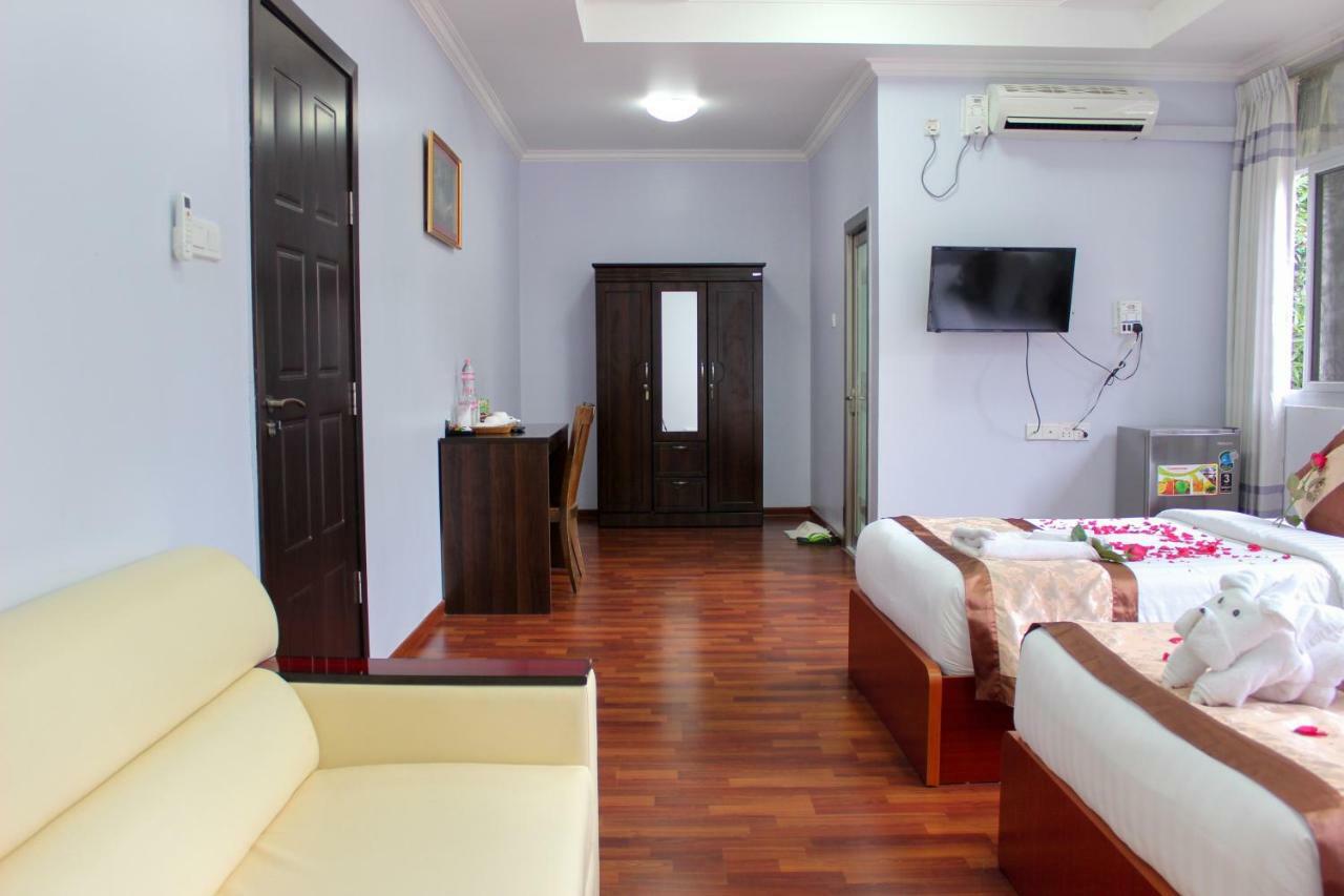 Landmark Hotel Yangon Exterior photo
